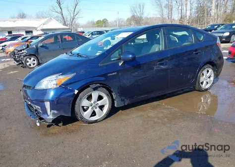 2015 Toyota Prius Five z USA, uszkodzony, nr VIN JTDKN3DU6F1893531